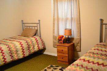 Lazy T Ranch Guest House Manhattan Luaran gambar